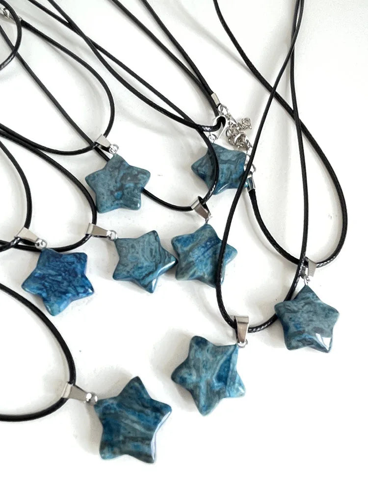 Collier pendentif en pierre naturelle cuir – Quartz tendance pour femme - Choker Love