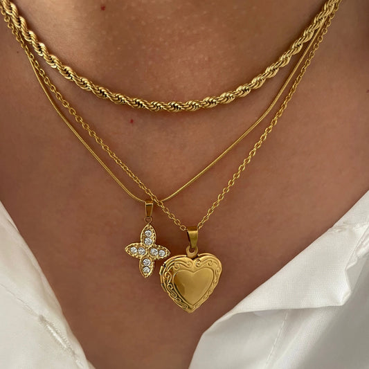 Collier en Or avec Pendentifs Cœur et Croix Effet Diamant