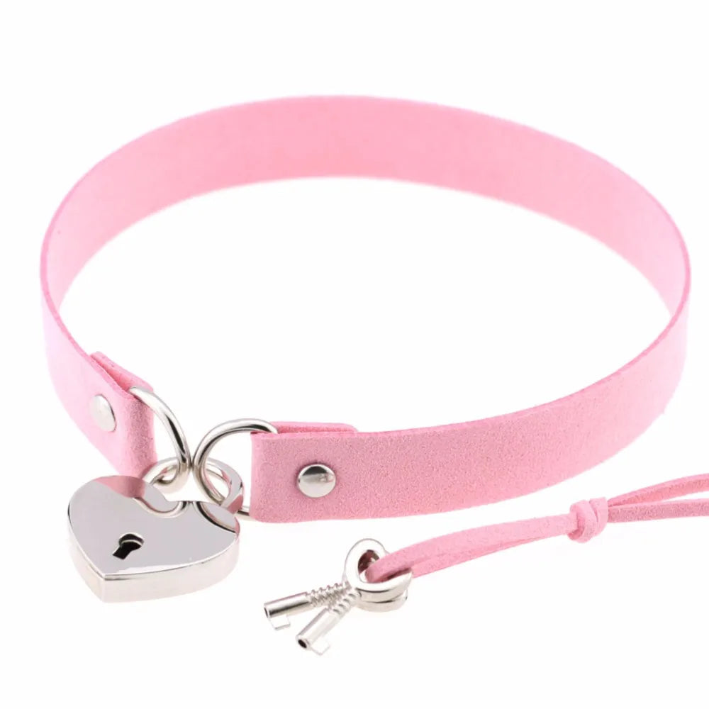Choker BDSM avec Cadenas Coeur - Collier ras de cou cuir - Choker Love