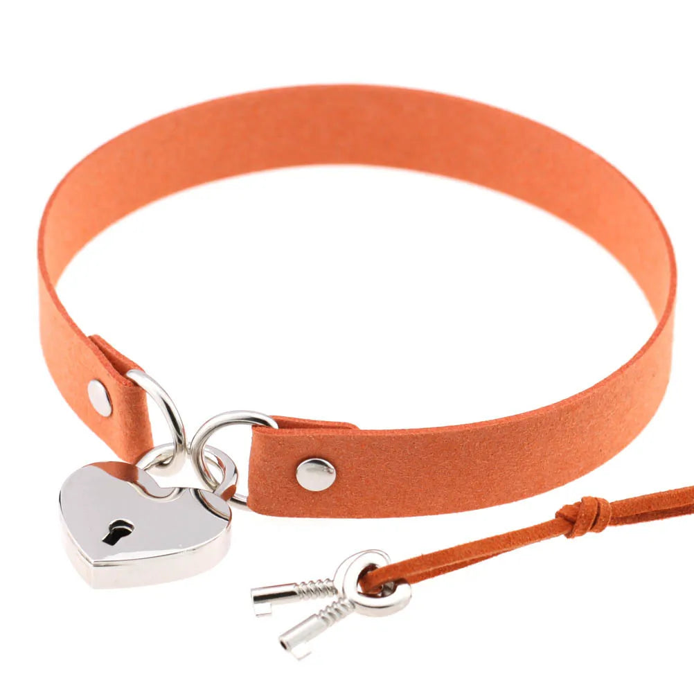 Choker BDSM avec Cadenas Coeur - Collier ras de cou cuir - Choker Love